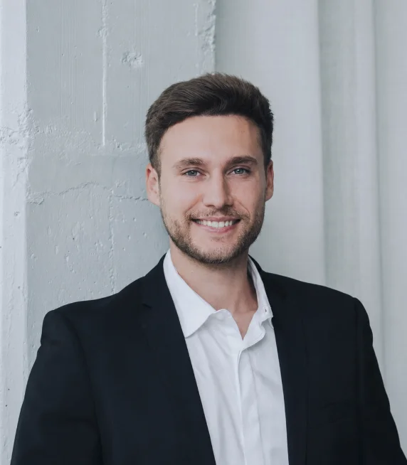 Tom Robinson, Finance Account Manager